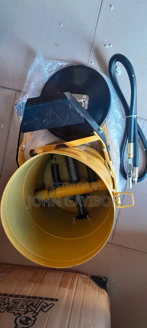 Grease Gun ( Foot Operated) With Warranty