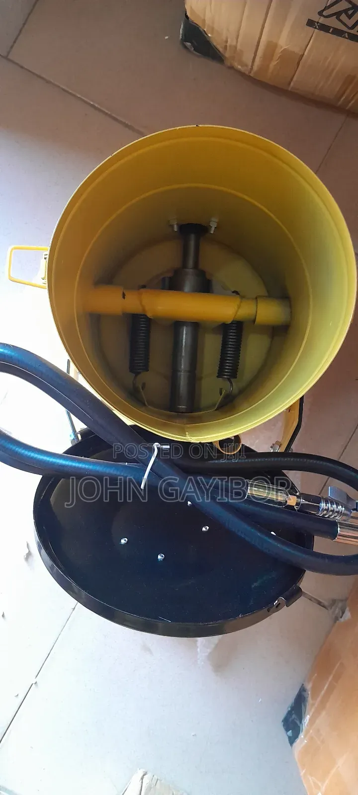 Grease Gun ( Foot Operated) With Warranty