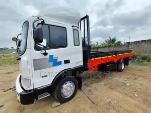 2012 Hyundai 5ton Mega. Full Air Break. New Arrivals.