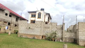 8bdrm Apartment in Fredimens Real, Kumasi Metropolitan for sale