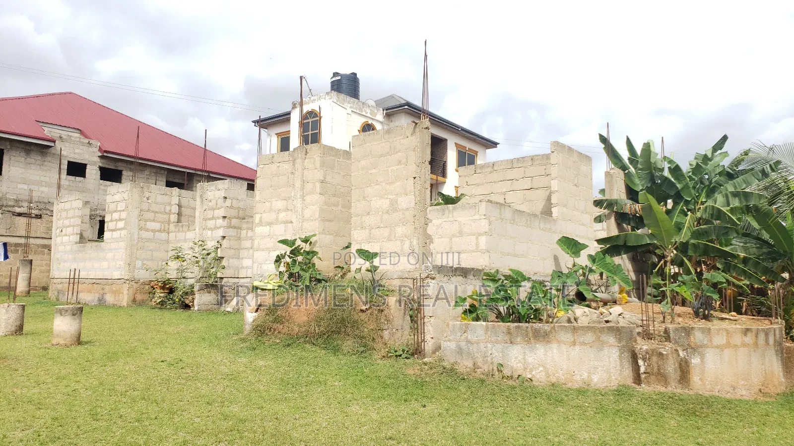 8bdrm Apartment in Fredimens Real, Kumasi Metropolitan for sale