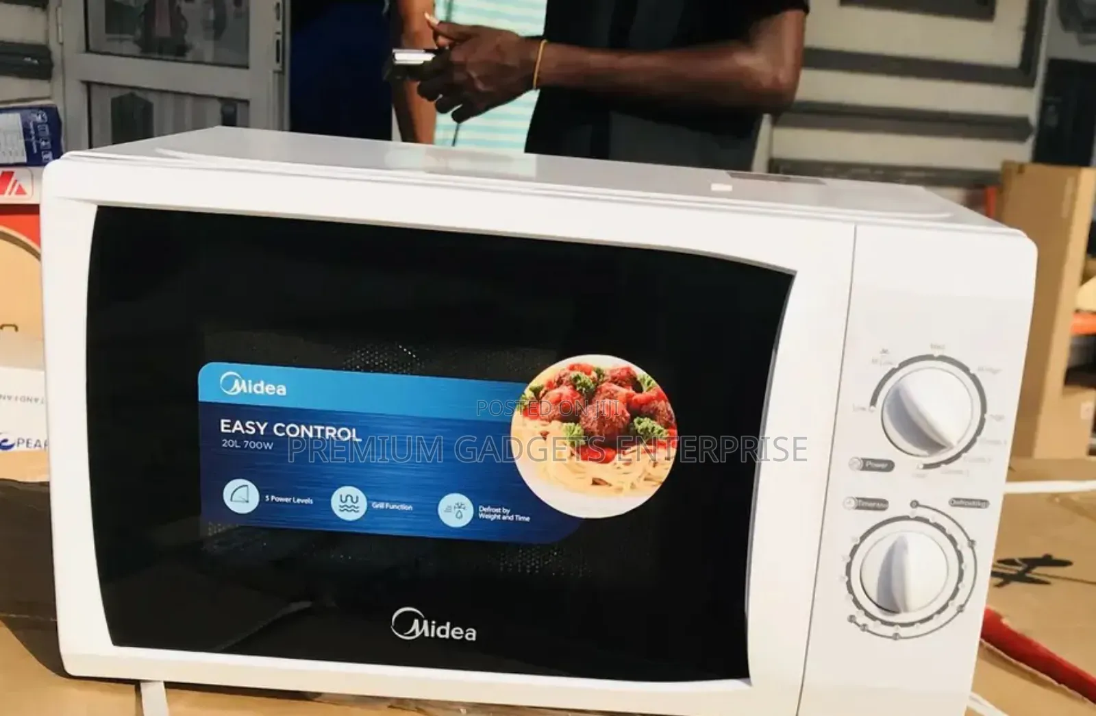Midea-20ltr-grill-microwave-silver-mg720cfb