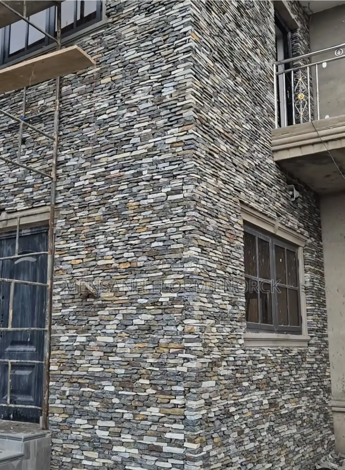 Stone Workers,Good Job .Call For You Good Stone Work.