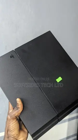 Playstation 4 Standard