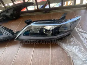 Toyota Camry 2010/2012 Headlight Spec LED