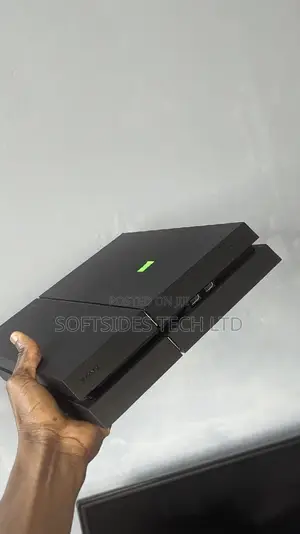 Home Used Ps4 Standard Inbox With 7 Games Jailbreaked