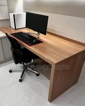 Office Desk (Uplift)