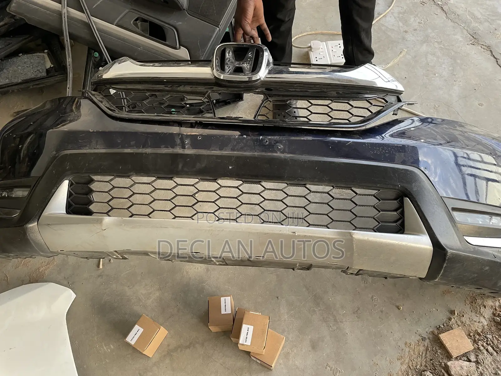 Honda Cr-v 2019 Front Bumper