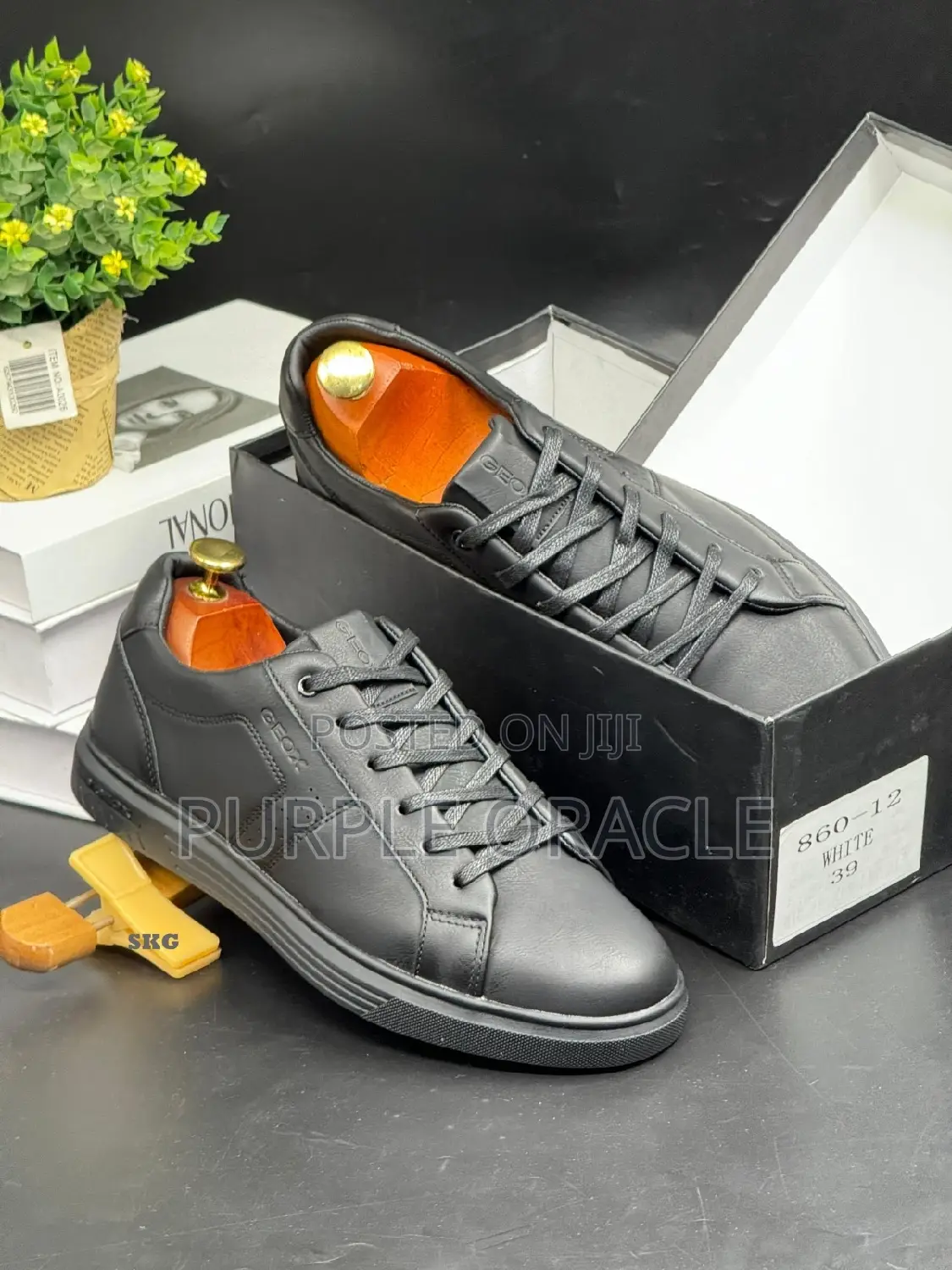 Men’S Premium Leather Sneakers by Geox.