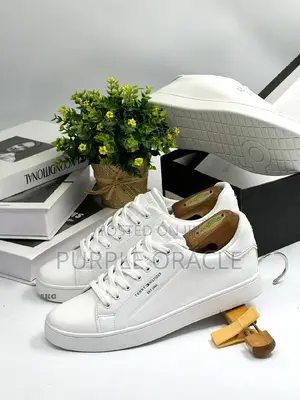 Men's Hilfiger Modern Casual Sneakers.
