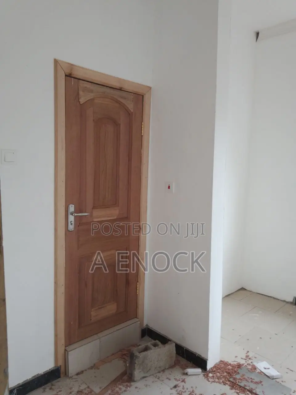 Professional in Door Fixing