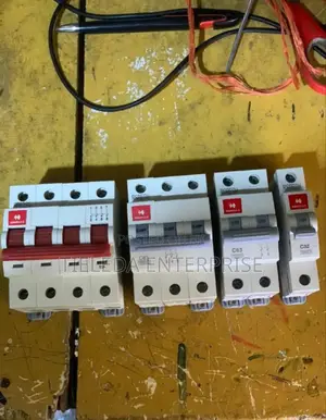 63ams 4 Poles Brakers