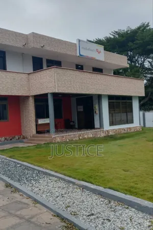 5bdrm House in Cantonments for rent