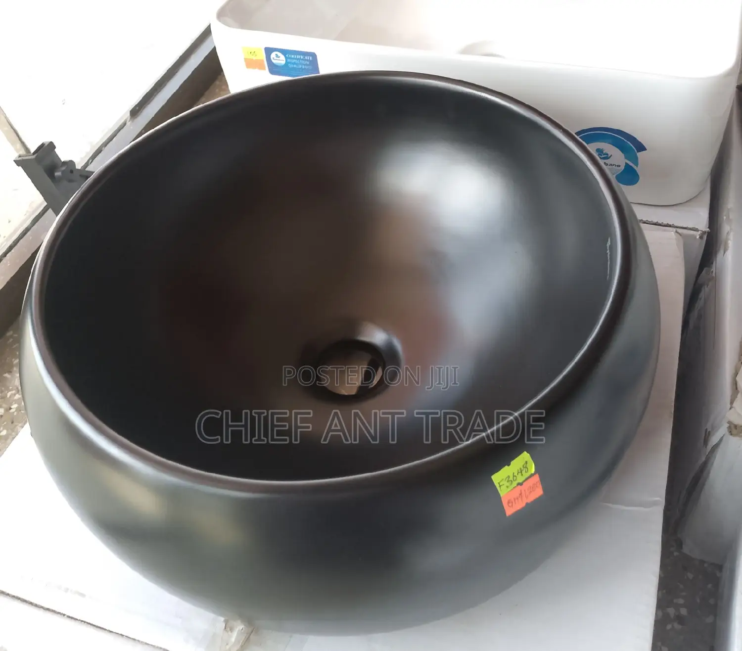 Round Pedicure Basin (Black) .F3648