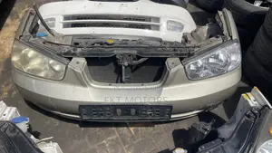 Hyundai Elantra 2002/2005 Front Cut