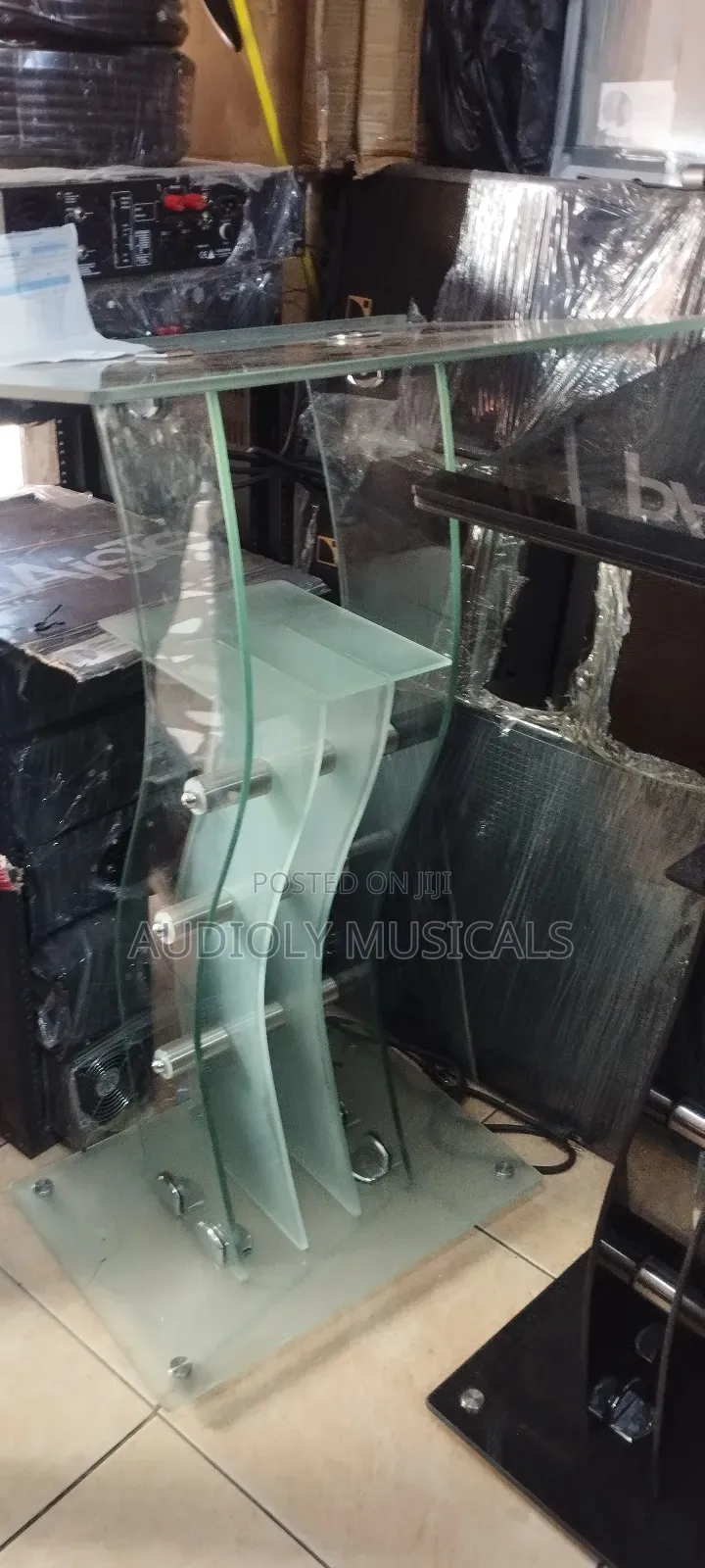 Classic Glass Pulpit