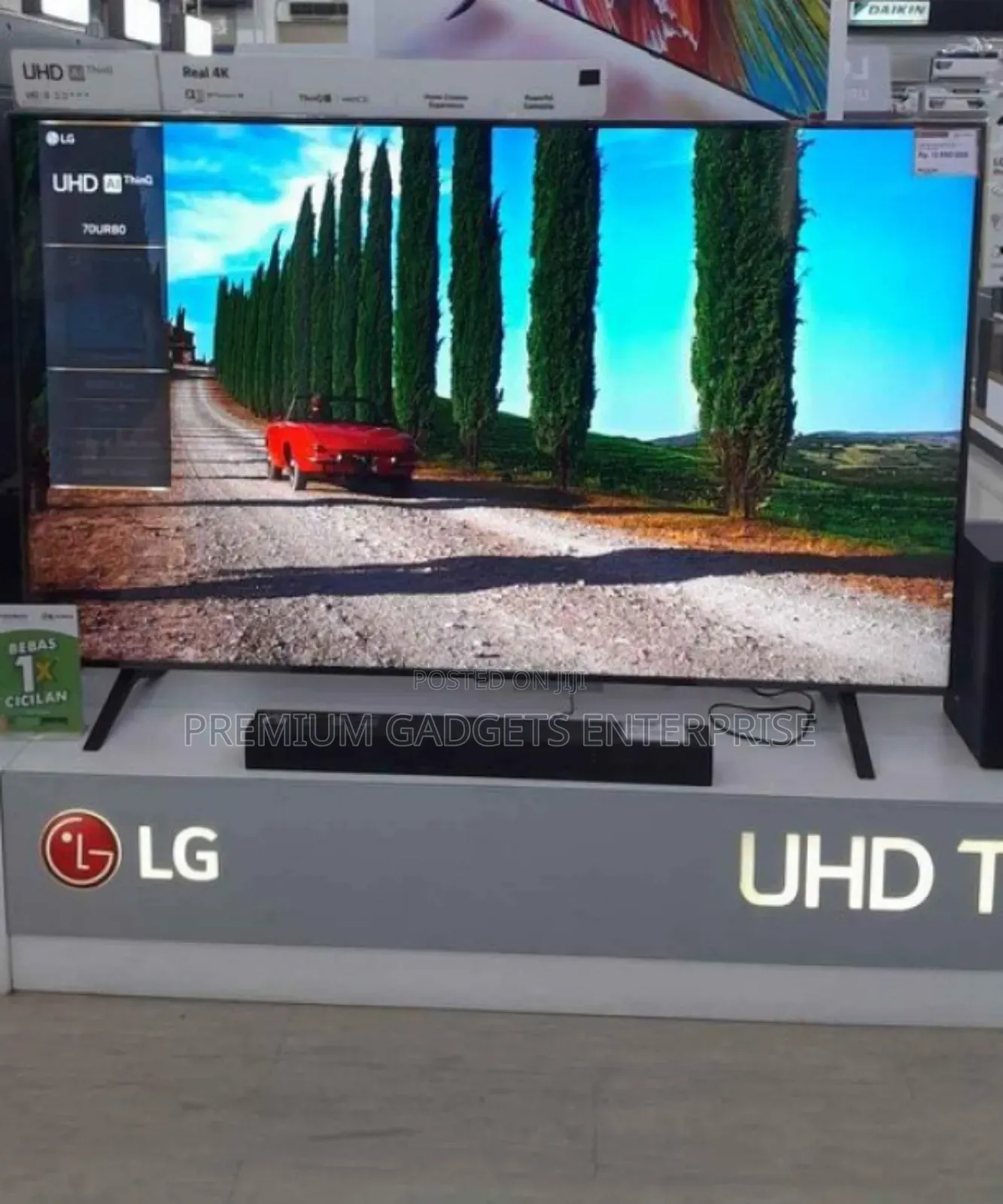 Built-in Apple Tv+ 70" Uhd HDR Smart LG Webos Thinq Ai TV