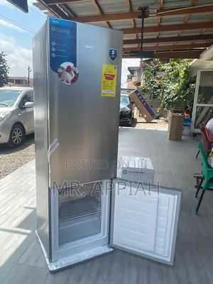 Fast Chilling Midea MDRB369FGN02 262L 2 Door Refrigerator.