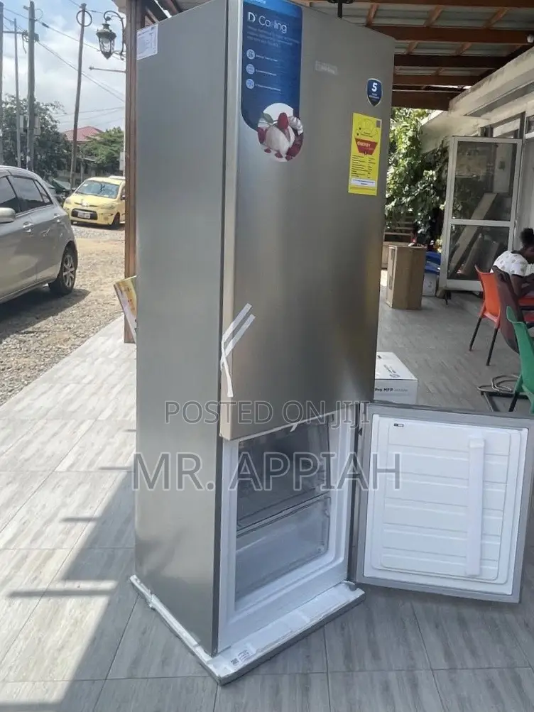 Unique Design Midea MDRB369FGN02 Double Door Fridge.