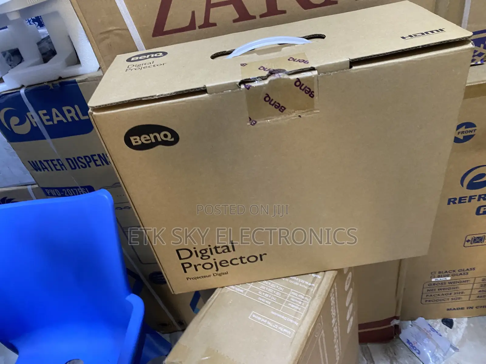 Foregrounding Benq Ms560 4000lumens Digital Projector