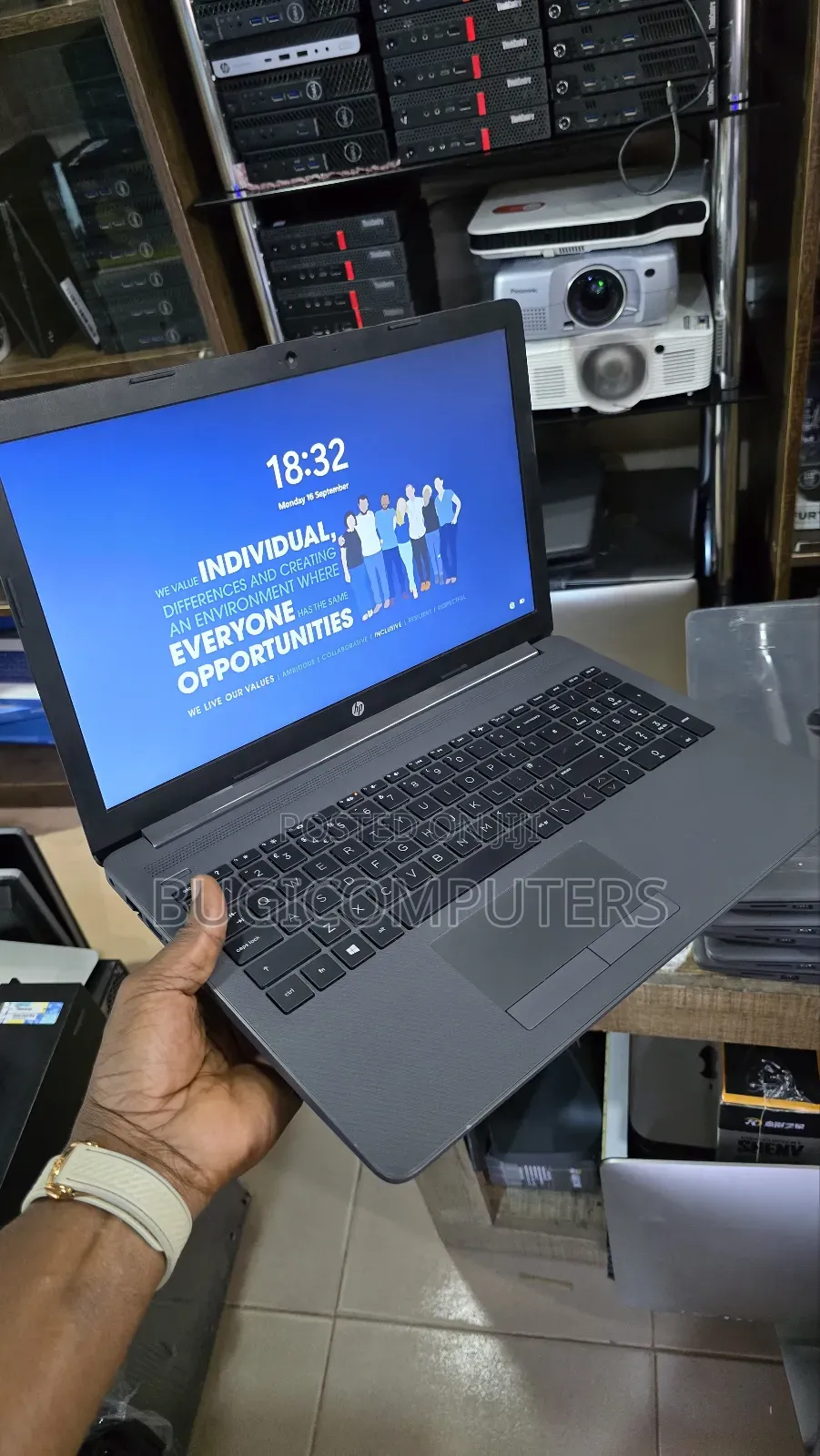 Laptop HP 250 G7 4GB Intel Celeron SSD 128GB