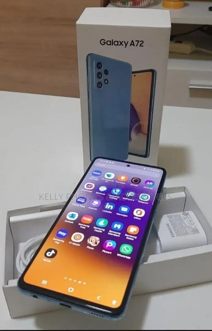 New Samsung Galaxy A72 5G 128 GB Blue