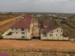 4bdrm Duplex in Gated Estate,Oyibi, Accra Metropolitan for sale