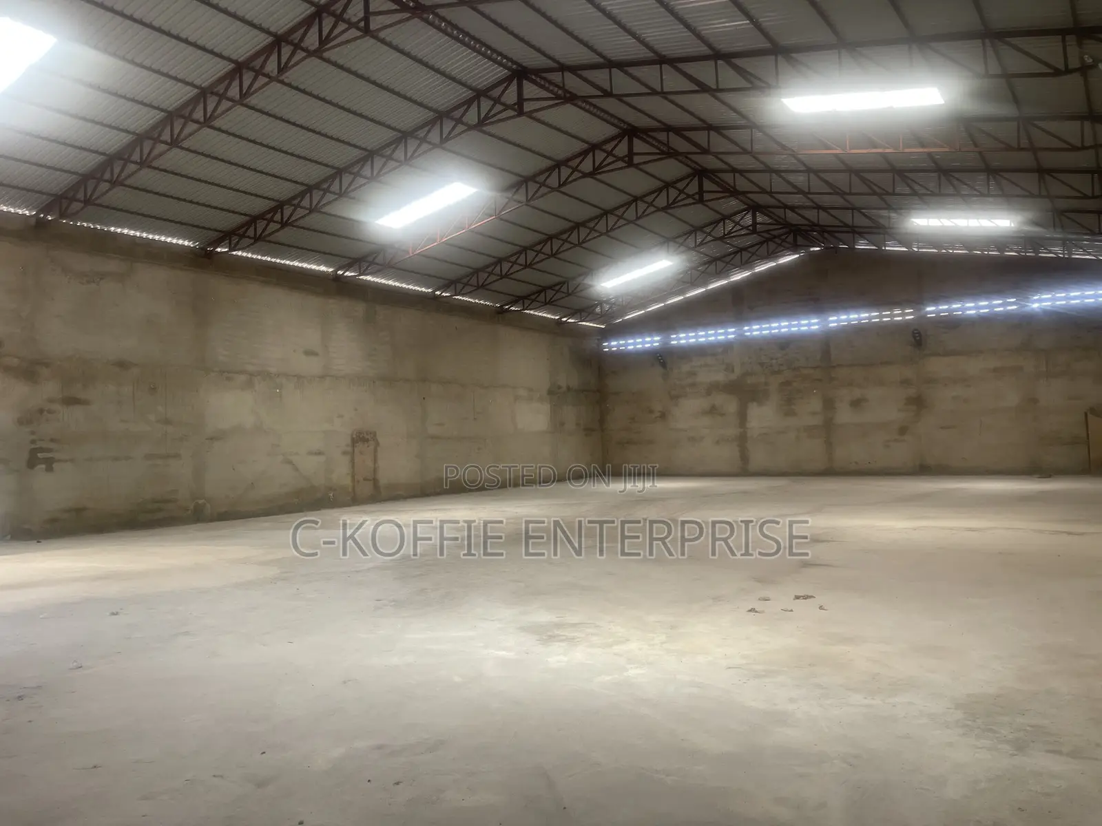 1200sqm Warehouse at Achimota for Rent
