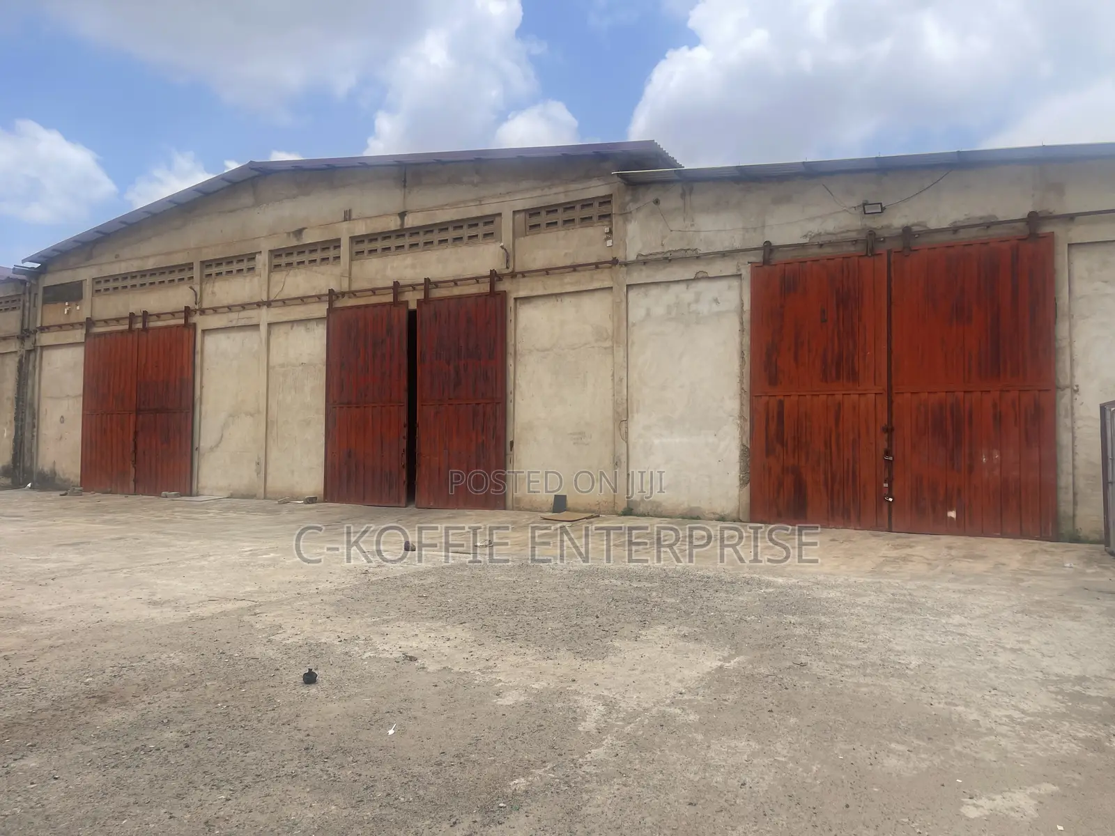 1200sqm Warehouse at Achimota for Rent
