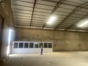 1200sqm Warehouse at Achimota for Rent