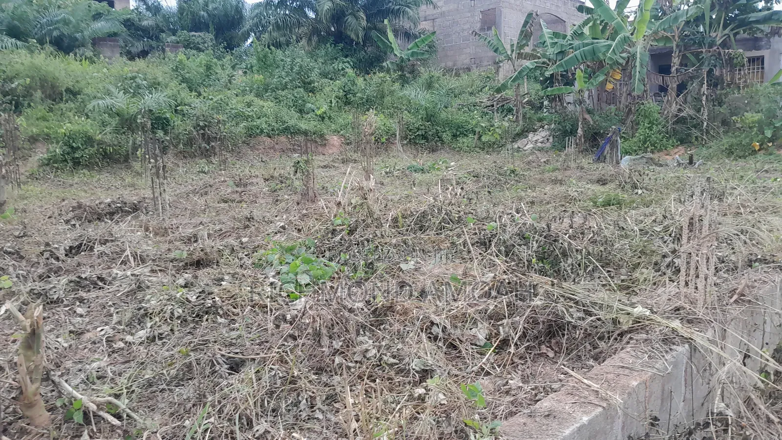 Plot Witth Footings for Sale at Kansa City