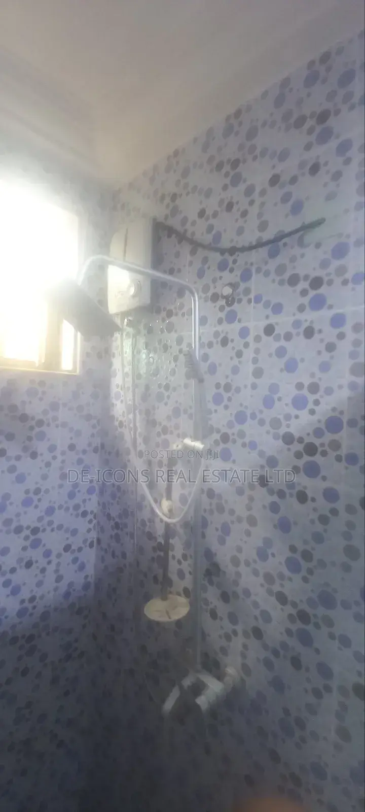 1bdrm Mansion in De-Icons Real Estate, Awutu Senya East Municipal