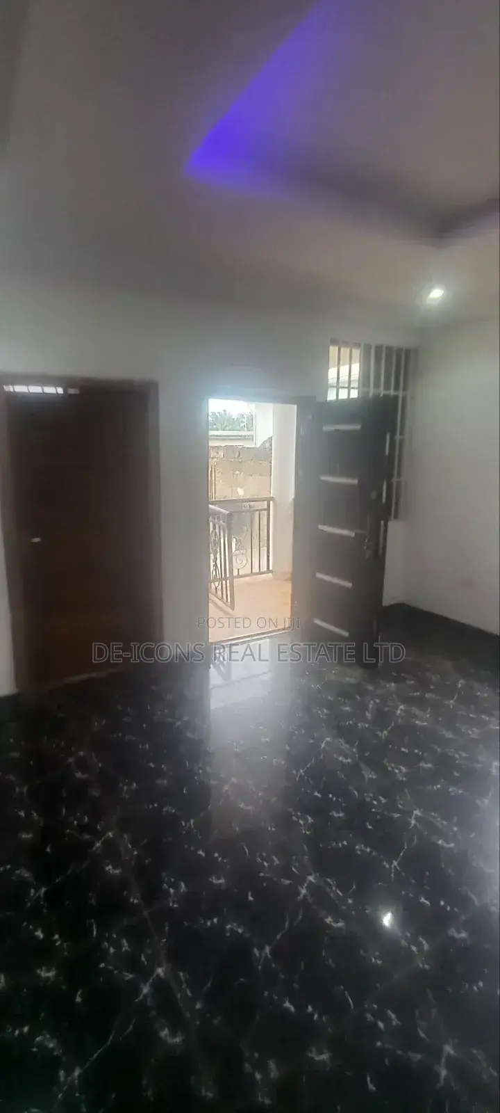 1bdrm Mansion in De-Icons Real Estate, Awutu Senya East Municipal