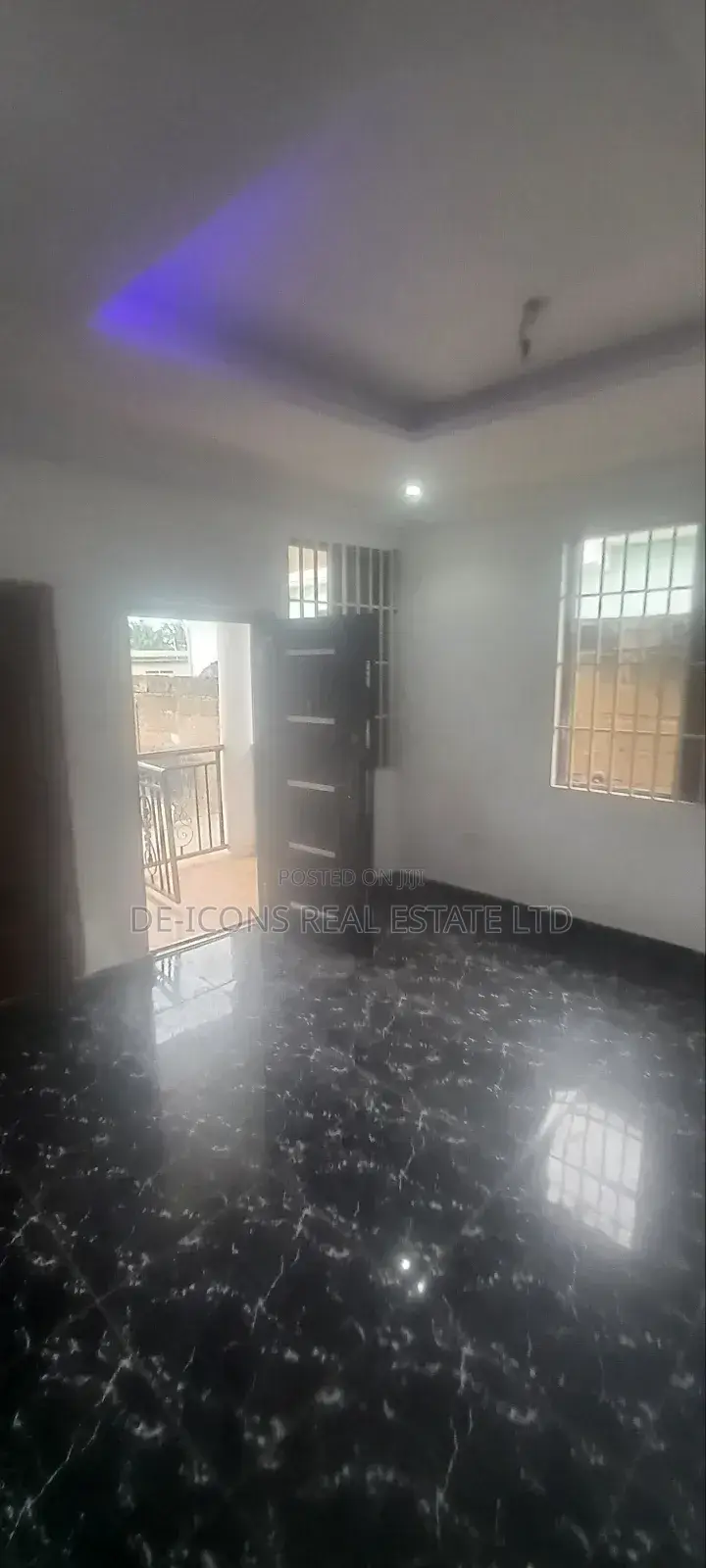 1bdrm Mansion in De-Icons Real Estate, Awutu Senya East Municipal