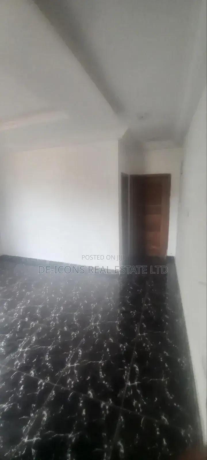 1bdrm Mansion in De-Icons Real Estate, Awutu Senya East Municipal