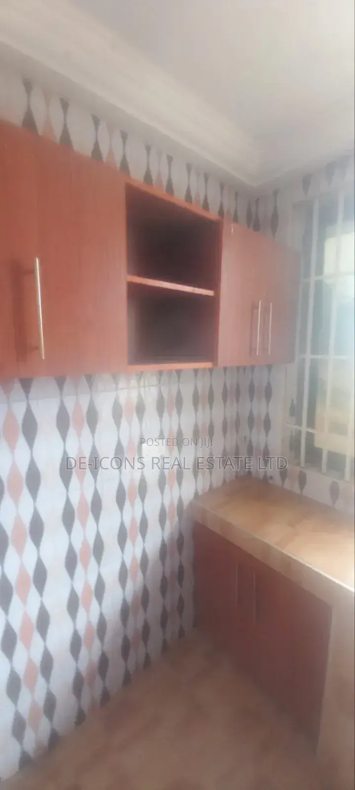 1bdrm Mansion in De-Icons Real Estate, Awutu Senya East Municipal