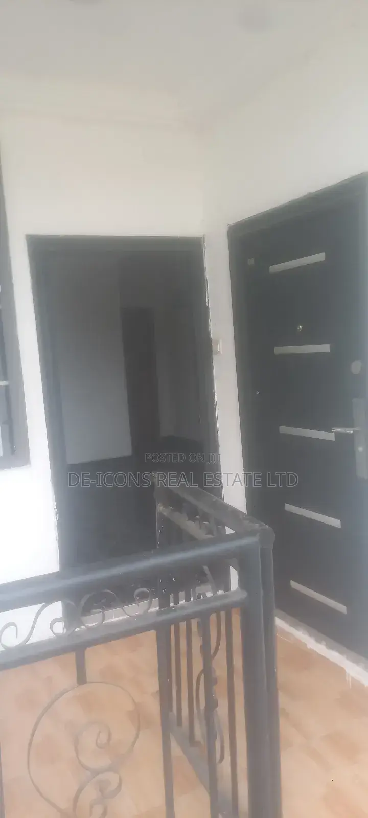 1bdrm Mansion in De-Icons Real Estate, Awutu Senya East Municipal
