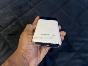 LOS ANGELES RAMS Wireless Power Bank (10,000mah)