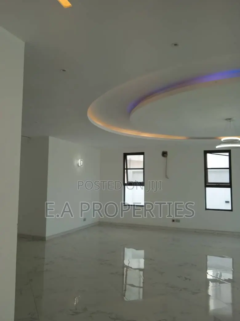 4bdrm House in E A Properties, American House for sale