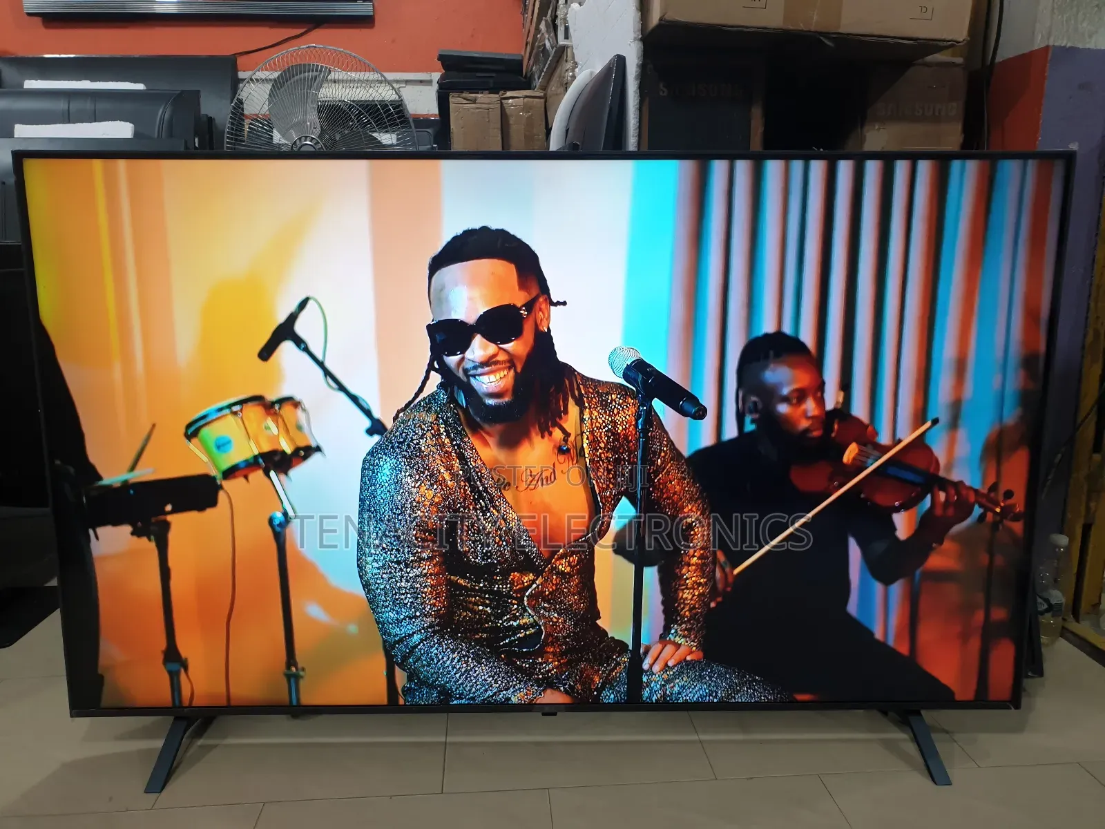 65/Lg Uhd HDR Mart Satellite Tv