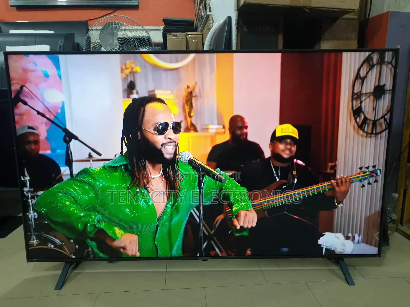 65/Lg Uhd HDR Mart Satellite Tv