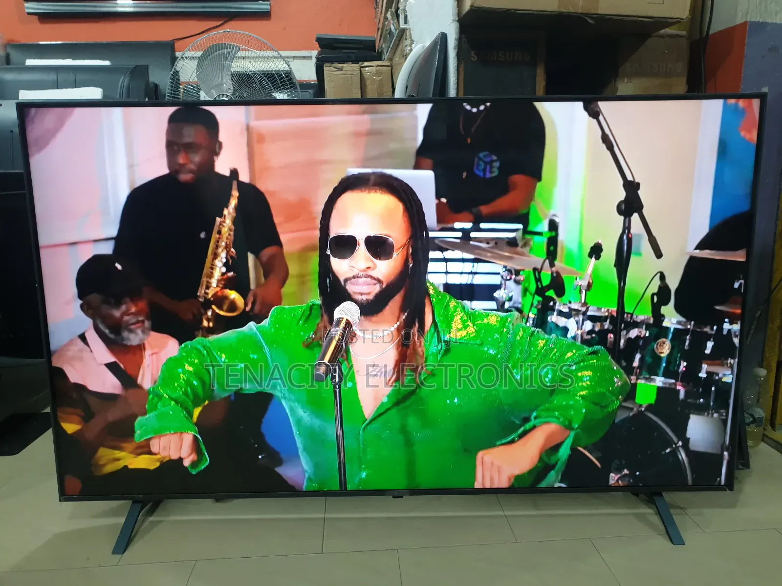 65/Lg Uhd HDR Mart Satellite Tv