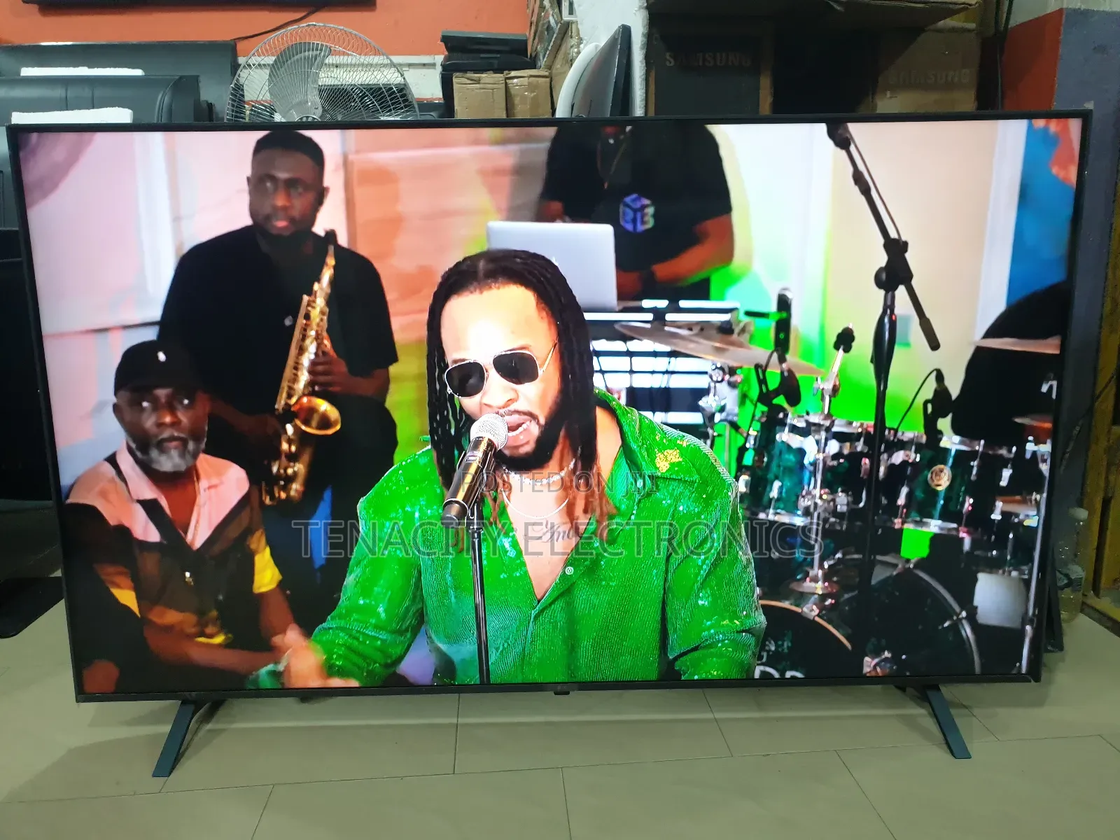65/Lg Uhd HDR Mart Satellite Tv