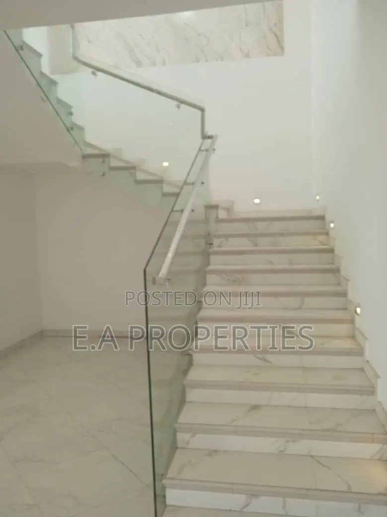4bdrm House in E A Properties, American House for sale