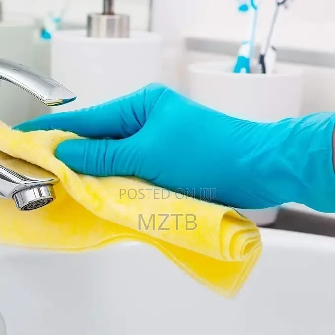 100 Disposable Blue Nitrile Gloves for Cleaning