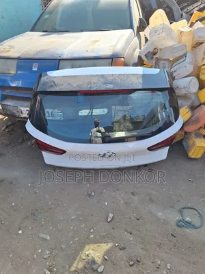Elantra GT BOOT/TAILGATE 2017,2018