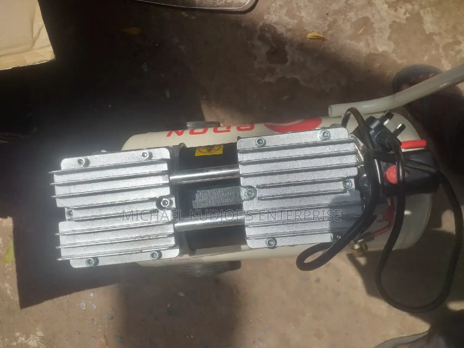 Edon Silent Air Compressor Machine 25ltr