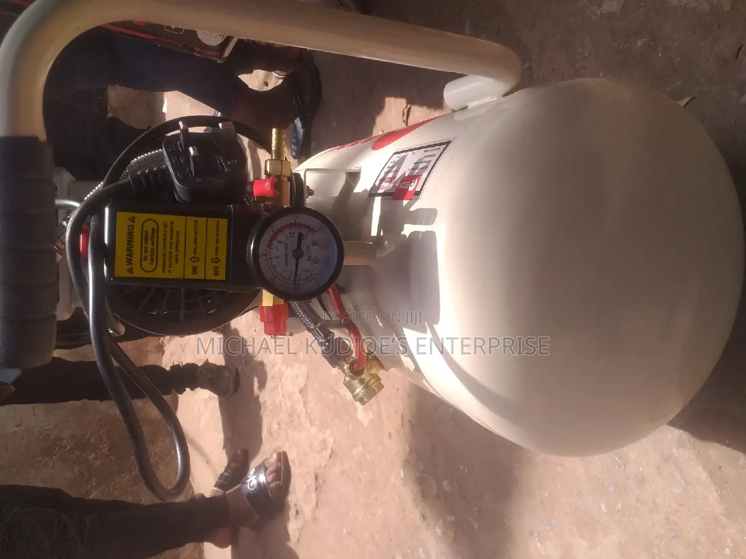 Edon Silent Air Compressor Machine 25ltr