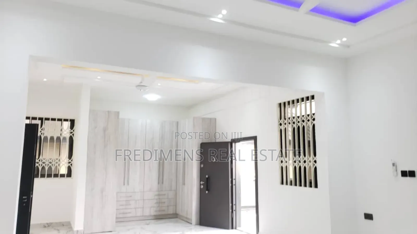 7bdrm House in Fredimens Real, Kumasi Metropolitan for sale