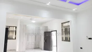 7bdrm House in Fredimens Real, Kumasi Metropolitan for sale